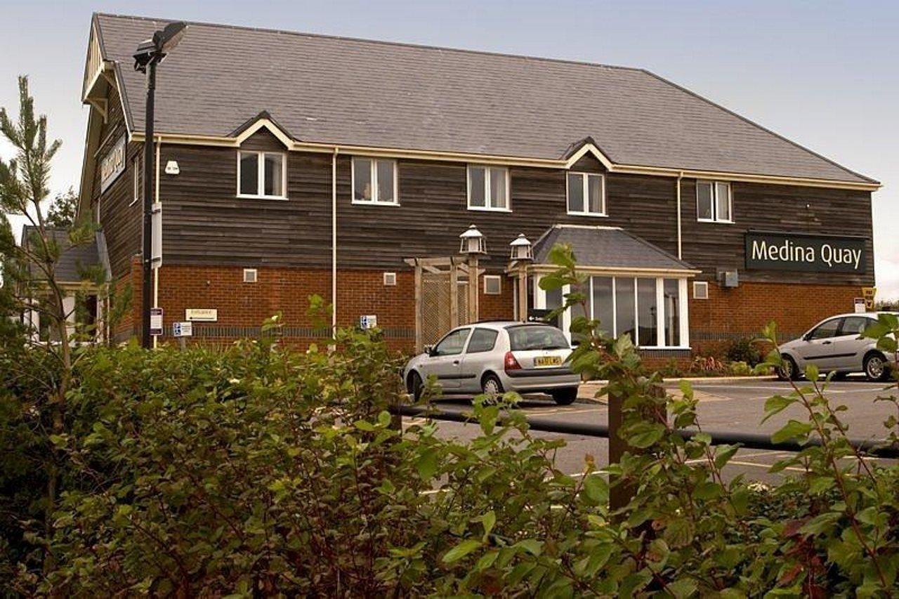 Premier Inn Isle Of Wight Newport  Exterior foto